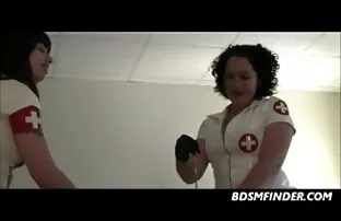 Latina com Mamas pequenas. video de sexo gratuito brasileiro Electro pussy chocada e faz Broches.