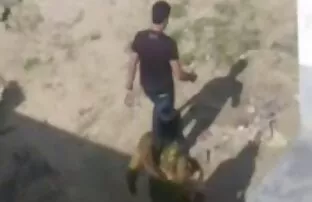 Lambo a minha rata na casa de videos nacionais pornos banho e depois a minha rata está cheia de esperma.