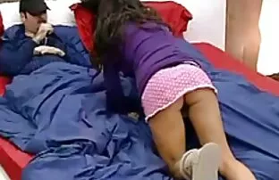 A Casey Everett foi para filme porno hd brasileiro a cama com um tipo com uma vara grande.
