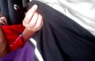 A sexy teenka adora foder com o avô, o velho vadio free video porno brasileiro nas mamas dela.
