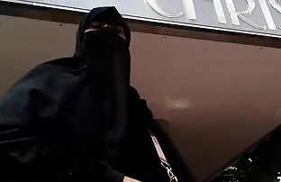 Linda jovem morena vídeo de pornô brasileiro grátis fodida com força
