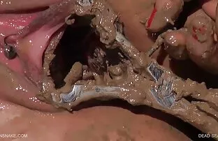 Uma rapariga videos de sexo em hd brasileiro a bater na BBC durante um broche profundo com um cinto de FTM no vibrador.