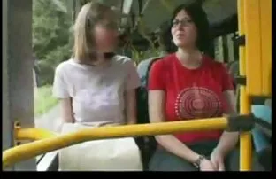 Konatsu Aozona balança a vídeo pornô grátis nacional pila em cada um dos seus buracos apertados-mais em 69avs com