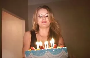 Milf deslumbrante video nacionais porno de saltos altos a martelar uma grande pila branca