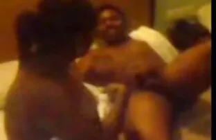 A rapariga submissa é apanhada e video sexo brasileiro gratis pronta a obedecer aos teus comandos num vídeo Amador.